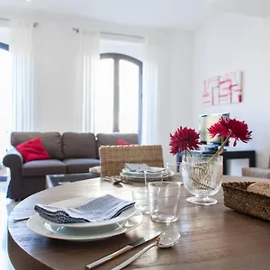 Luxury - Alcazar Apartment